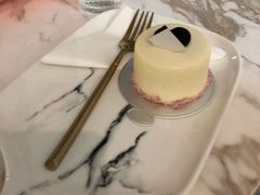 -UNI UNI(环亚凯瑟琳店)