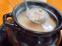 -莲餐厅·湖北菜·潜江小龙虾店(愚园路店)