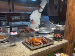 -野山舂·贵州现舂酸汤火锅(鸿通城店)