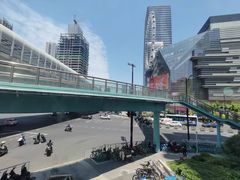-GYMPLUS私教健身会馆(大悦城店)