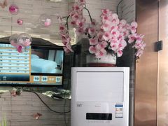 -轻奢·全曼酒店(深圳坂田北地铁站店)