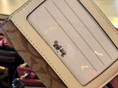 -COACH蔻驰(百联奥特莱斯广场店)