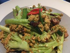 小炒有机花菜-上名堂·鱼头好吃(体育场路店)