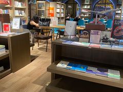 -光海书局(南京东路第一百货店)