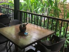 -植物园哈利亚餐厅