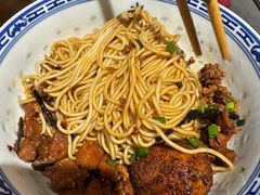 招牌辣肉干拌面-辣肉面大王(天平路店)