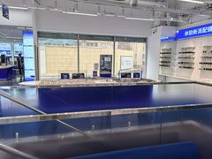 -优购镜仓(黄岛吾悦店)