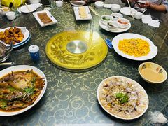 -一口猪海鲜浑锅·东北家常菜