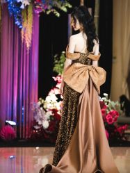 -Renee芮亦婚纱(原丽莎)