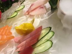 -青瓦餐厅·生鱼片·韩园烤肉(西塔店)