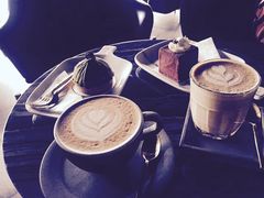 -UNI UNI(环亚凯瑟琳店)