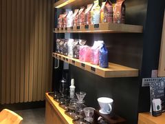 -星巴克(金华东阳银泰城店)