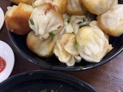 特色葱煎包-赵宝美煎包店
