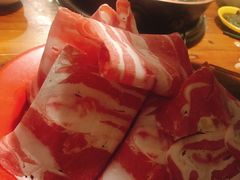 涮肉-洞庭洲·防空洞火锅·烧烤·铜锅涮肉(新百广场店)