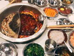 卜卜贝鸳鸯锅-憨铁匠老火锅(龙岗万科里店)