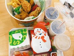 圣诞炸鸡桶-德克士(新华店)