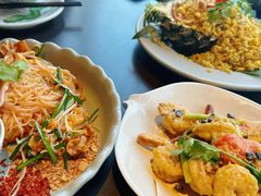 -大头虾越式风味餐厅(光明广场店)