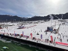 -丝绸之路山地度假区滑雪场