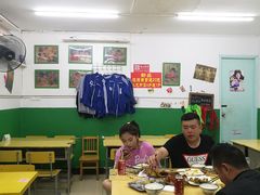 大堂-做了不起的80后