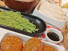 -左庭右院鲜牛肉火锅(南通CBD大有境店)