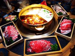 黄金奔驰锅-湊湊火锅·茶憩(上海合生汇店)