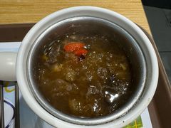 冰糖枸杞银耳羹-魏家餐饮(朗香街店)