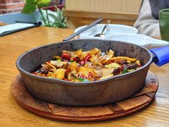 -云海肴·汽锅鸡·云南菜(天山百盛优客店)