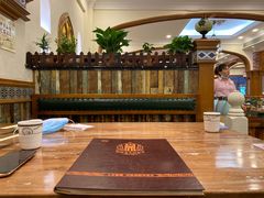 大堂-清真·玛丽亚新疆菜主题餐厅(浙江中路店)