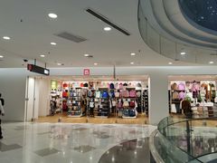 -优衣库(上海虹口龙之梦店)