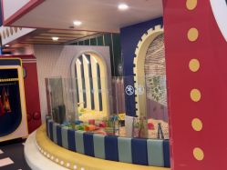 -MELAND CLUB亲子乐园·派对·餐厅(北京芳圆里ID MALL店)