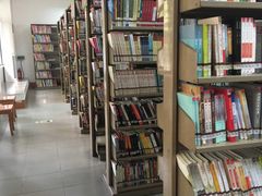 -荔湾区图书馆(周门馆)