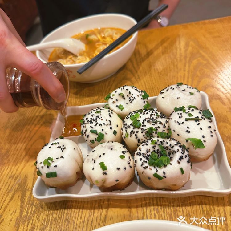 上海非遗生煎天花板!来自老上海的脆底暴击!