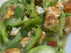 -墨脱石锅椰子鸡•香草鸭•东山羊(大东海店)