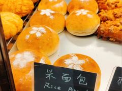 -Dough&Joe团憩(瑞虹天地月亮湾店)