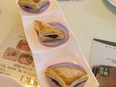 -新大咀港式茶餐厅(宝山万达店)