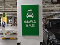 -宜家家居（上海徐汇商场店）-停车场