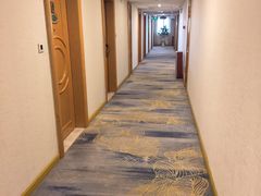 -维也纳酒店(广州番禺大石江景花园店)