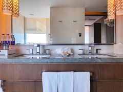 -舟山希尔顿酒店