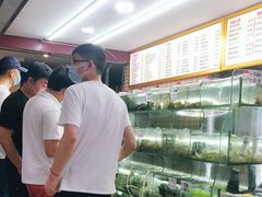 -覃记海鲜美食餐厅