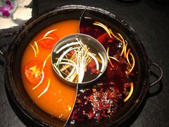 渝崖生铁三味锅-渝涯重庆豆花老火锅(中赢国际店)