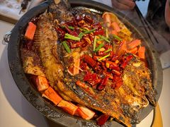 -鸣记脆皮烤鱼·海鲜烤鱼(三八广场店)