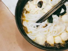 -灵芝妹子海鲜米线(瓦房店新玛特店)