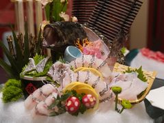 -鼎泰亨·海鲜牛肉餐厅(滨江店)