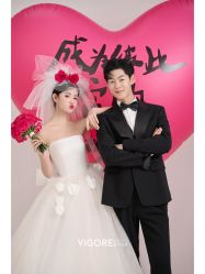 -雪中彩影婚纱摄影·微光艺术中心