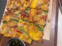 -蚂蚁洞·烤肉大营地(上海静安大悦城店)