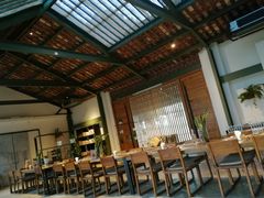 -喜洲吧·江畔老船厂·庭院餐厅(喜临院店)