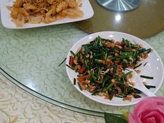 -鹏城人家海鲜酒家·23年老字号(较场尾店)