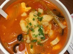 -渝是乎酸菜鱼(龙旗购物中心店)