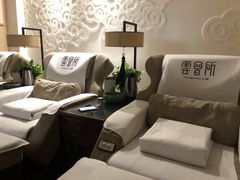 -新盈光·云会所(百丈东路店)