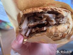-洪峰浩老北京烧饼夹肉(角门路店)